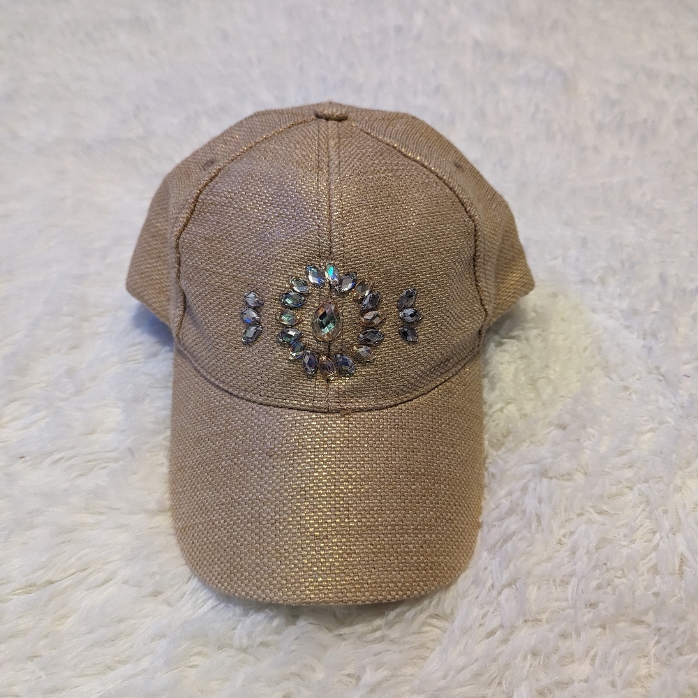 Claire's Hat - Picture 6 of 12